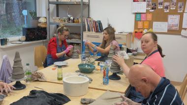 Ważne spotkanie w Warsztacie Terapii Zajęciowej w Lubiatowie