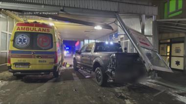 Uszkodzony SOR i karetka