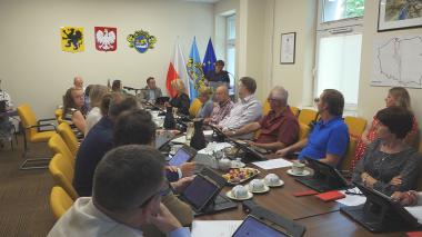 Burmistrz z wotum zaufania i absolutorium
