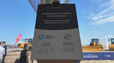 Plac budowy elektrowni jądrowej oddany wykonawcy