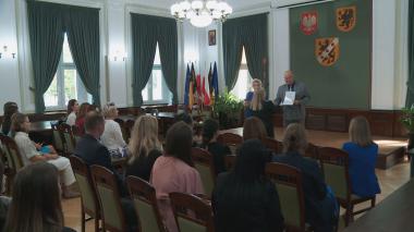 Nauczyciele z awansami zawodowymi