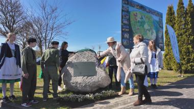 Zakopali kapsułę czasu dla przyszłych pokoleń
