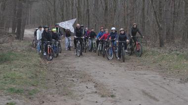 Leśny trening rowerowy w wejherowskich lasach